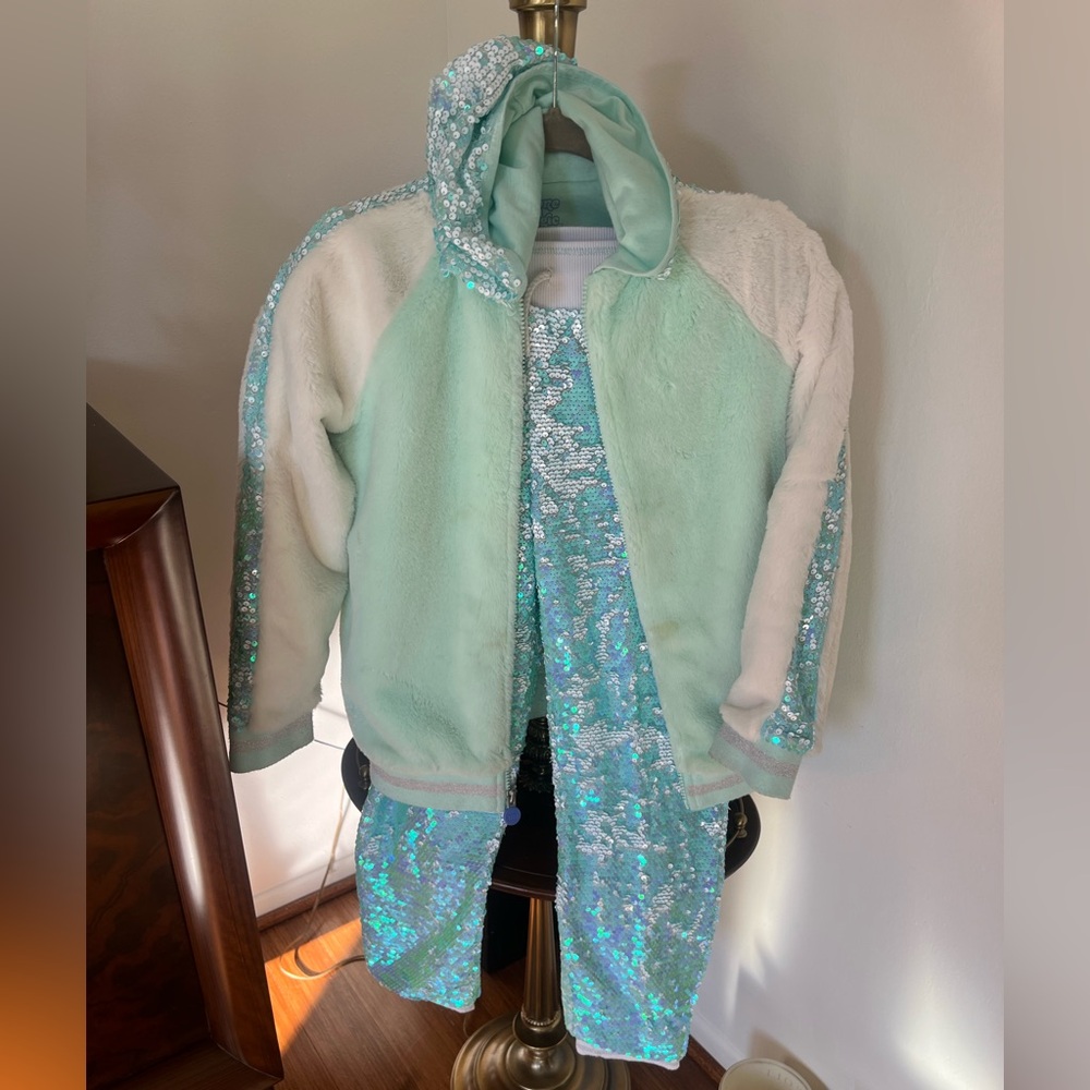 Kid’s sequin set